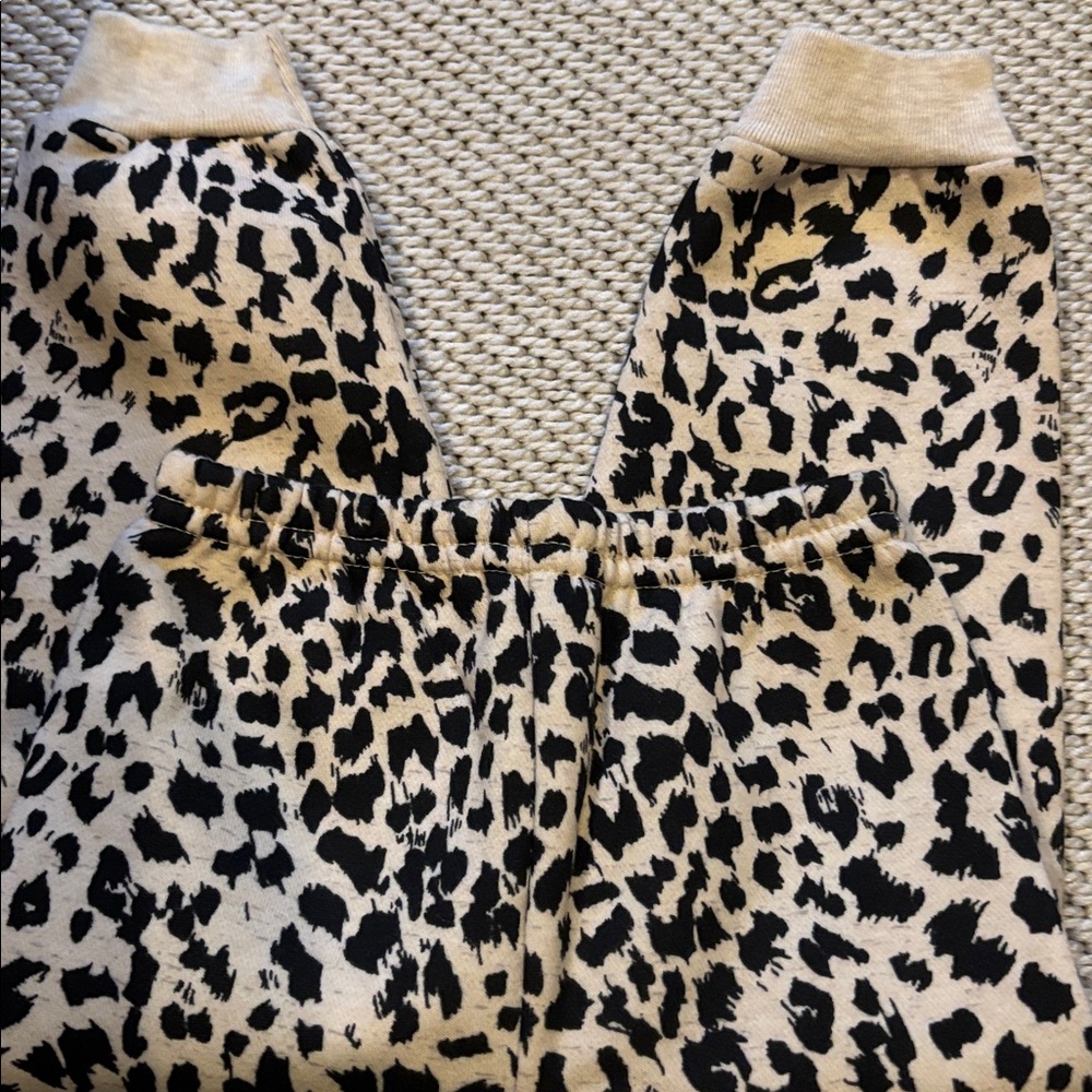 Pants fleece toddler girls new size 2T 60% cotton 40% polyester Garanimals